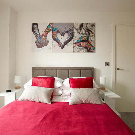 Modern City Flat With Gym & Spa Apartment Manchester Exterior photo